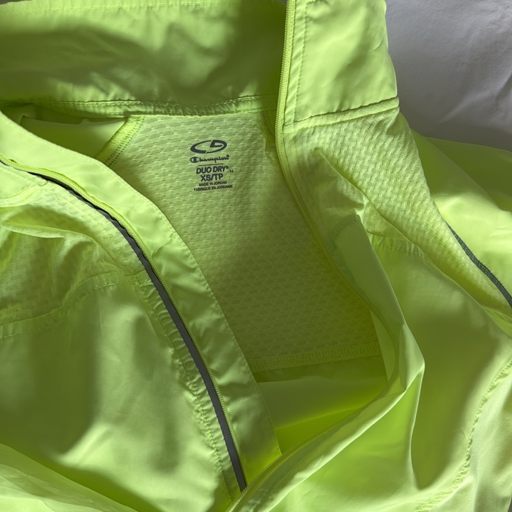 Champion Women's Neon Yellow Jacket windbreaker zipper pockets &closure. XS/TP - Picture 14 of 14
